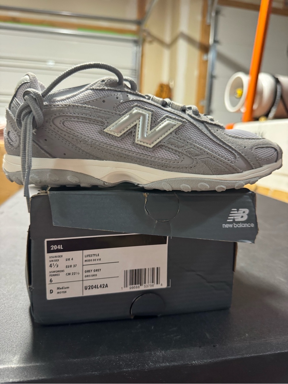 WOMEN'S NEW BALANCE 204L CASUAL SHOES Grey 6 New Damaged Box